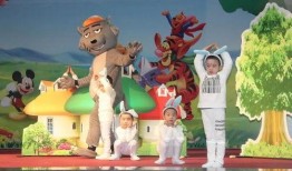 喧闹一家亲：圣诞节大冒险！,圣诞节大冒险，欢乐温馨的节日奇遇记