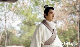 鹰羽落处是长冬,长冬初绽