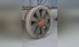 荒年全村啃树皮，我有系统满仓肉,系统满仓肉助村民渡难关